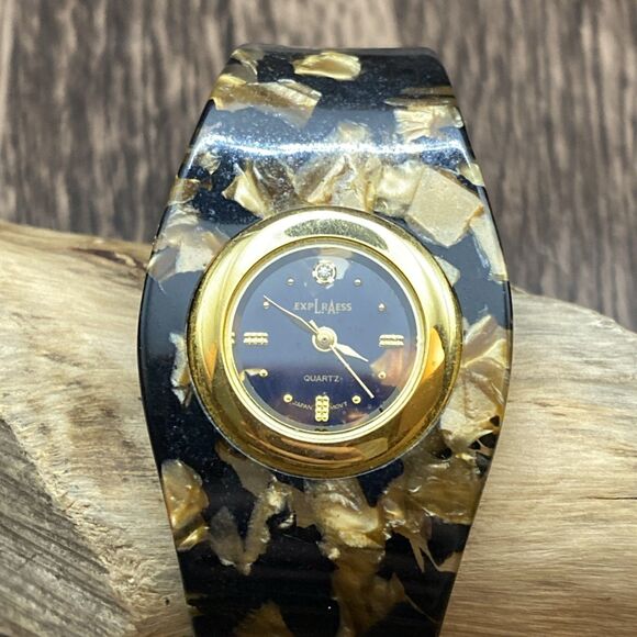 LA Express Ladies Enamel Bracelet Watch New Battery Gold Tone - Picture 1 of 5